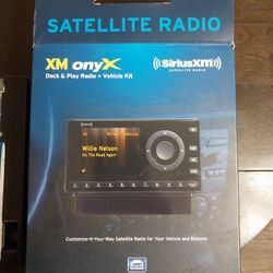 SiriusXM (Onyx)Dock+Play Radio/Vehicle Kit Satellite Radio