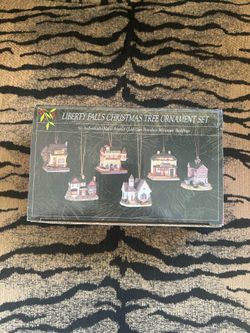 Liberty Falls Christmas Tree Ornament Set of 6 – Hand Painted Miniature Buildings w/ Original Box