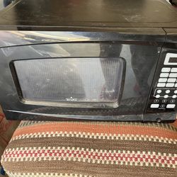 Small microwave by Rival