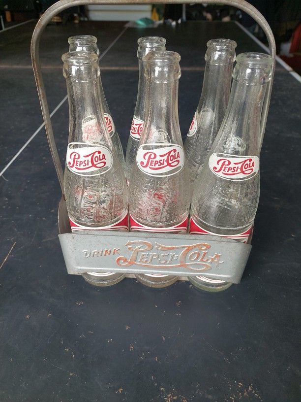 1940s Pepsi Bottles And Metal Carrier