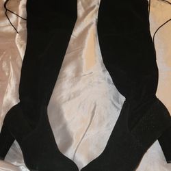 Boots, size 8