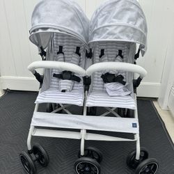 New Baby Gap Grey Double Stroller/side By Side 