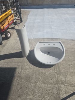 Gerber sink and pedestal