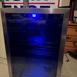 Mini Fridge 