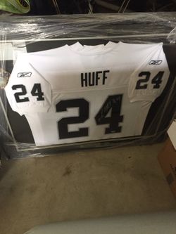 Michael huff signed jersey Raiders