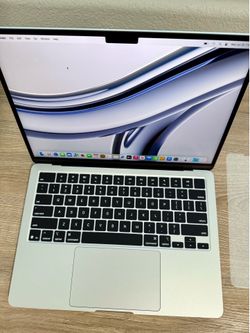 Apple MacBook Air 13-inch M4 24GB Ram, 512GB! Brand New 2025 Model! $1300 Starlight Color Or Silver.