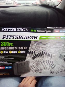 Pittsburgh 301 Piece Mechanic Tool Kit