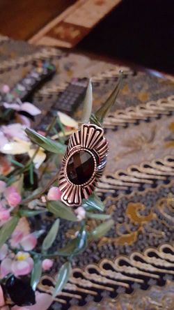 Fashion Ring Adjustable Size.