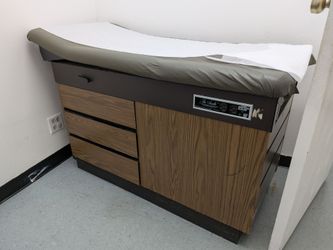 FREE GRATIS EXAM TABLES METAL