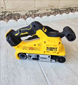 DeWALT 20V XR Belt Sander