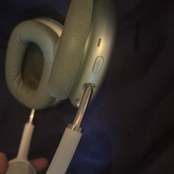 Apple AirPods Max