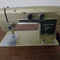 Sewing Maching Desk INCLUDES SEWING MACHINE