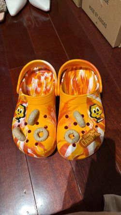 crocs