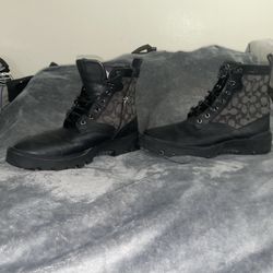 Coach City sole Lace Up With Side Zip Up  10.5