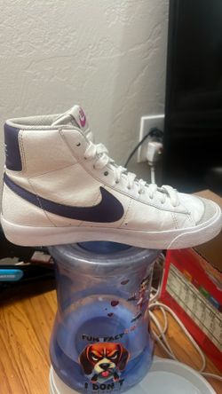 Woman’s Nike Shoes
