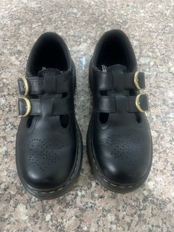 Girls dr martens