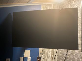 50” Samsung 6 series hd 1080 with swing wall mount great shape
