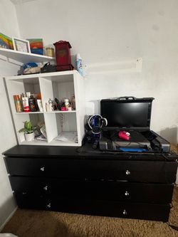 Black drawer