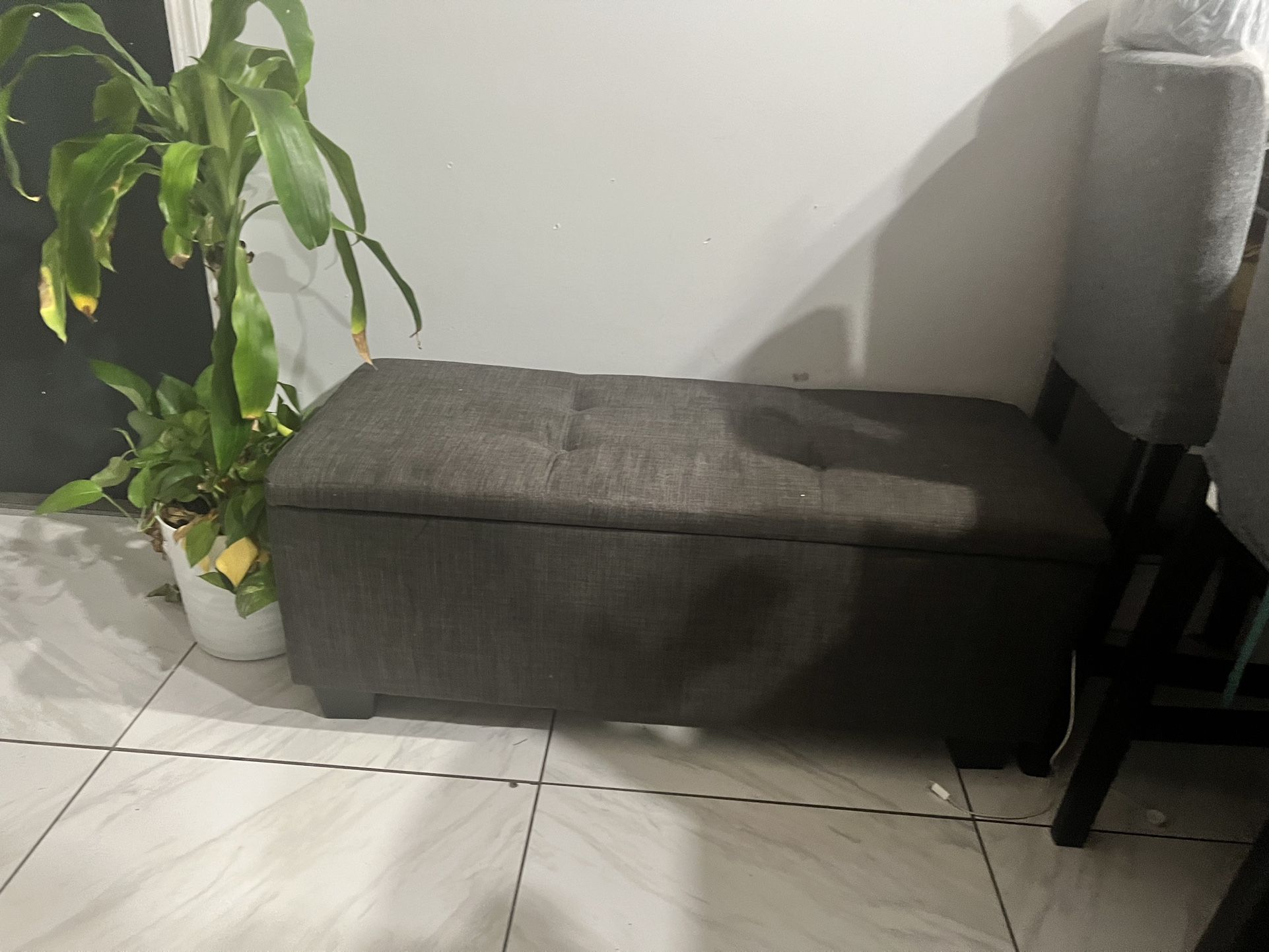 King Size Bed With room accessory