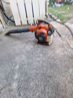 Blower husqvarna 125b gas 2cycle 28cc work good