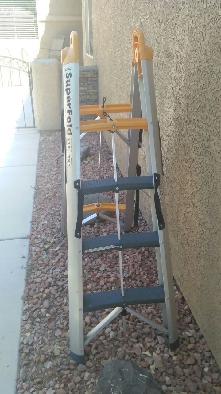 Superfold ladder deals