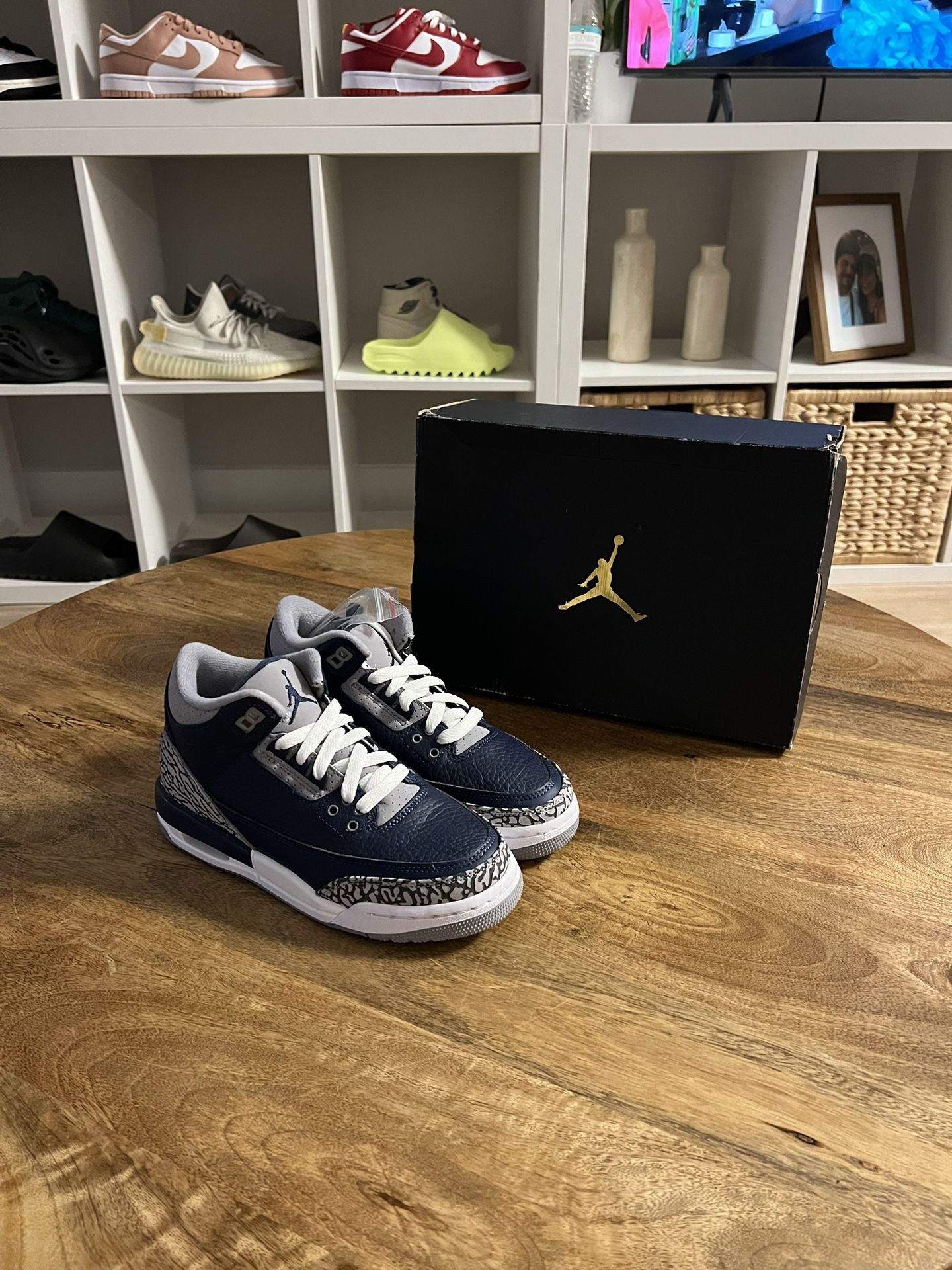Jordan 3 Georgetown Size 4y Deadstock