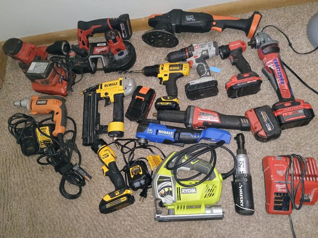 Huge Power Tools Lot Make Offer