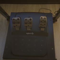 Logitech G29 Manual/Auto Racing Wheel With Mount