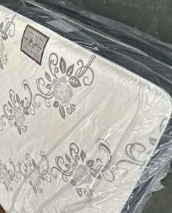 Deluxe Brand Cal King Size Mattress Set 