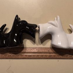 Salt and pepper Scotty dogs