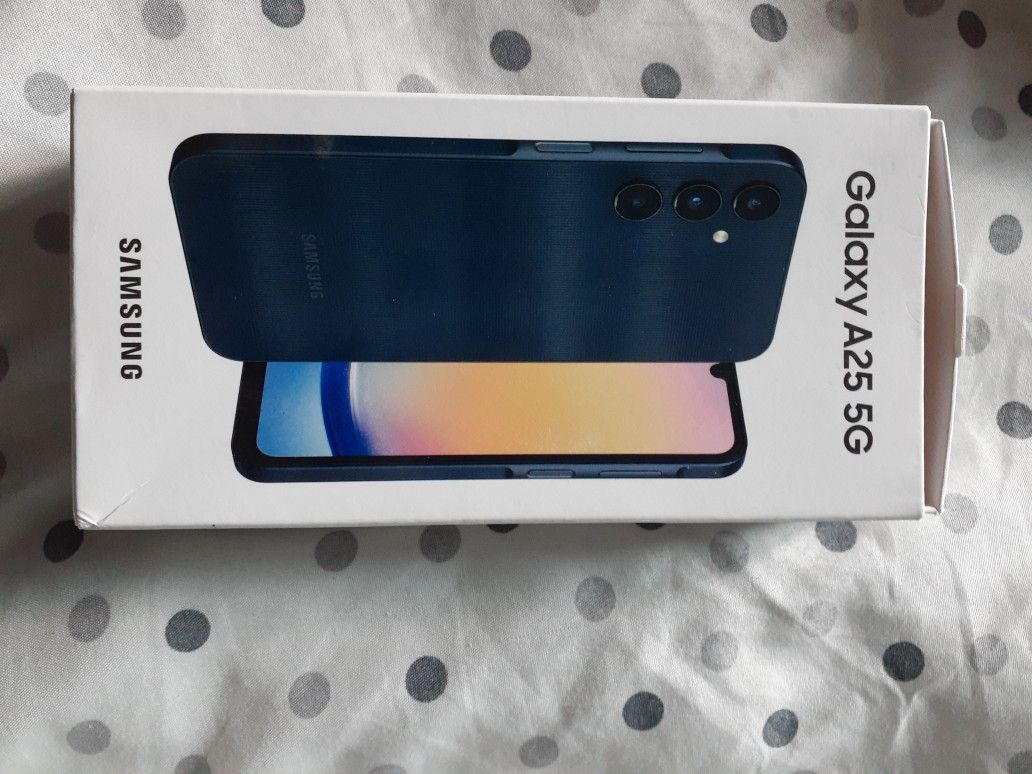 Samsung Galaxy A25 G5. Brand New Unlocked Paid 325.00.  Asking 150.00