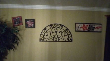 Wall Decor .. Great for Theater Room