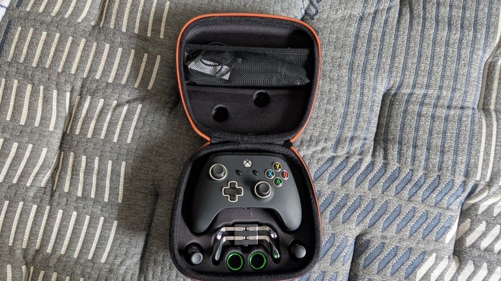 Fusion Pro Xbox One Controller