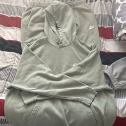 Nike Sweatsuit 