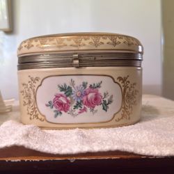 vintage porcelain jewelry or trinket box, likely made in Germany or Japan during the mid-20th century.