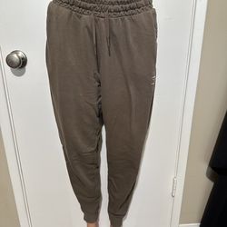 Gymshark Women’s Brown/Tan Fleece Joggers Size Medium