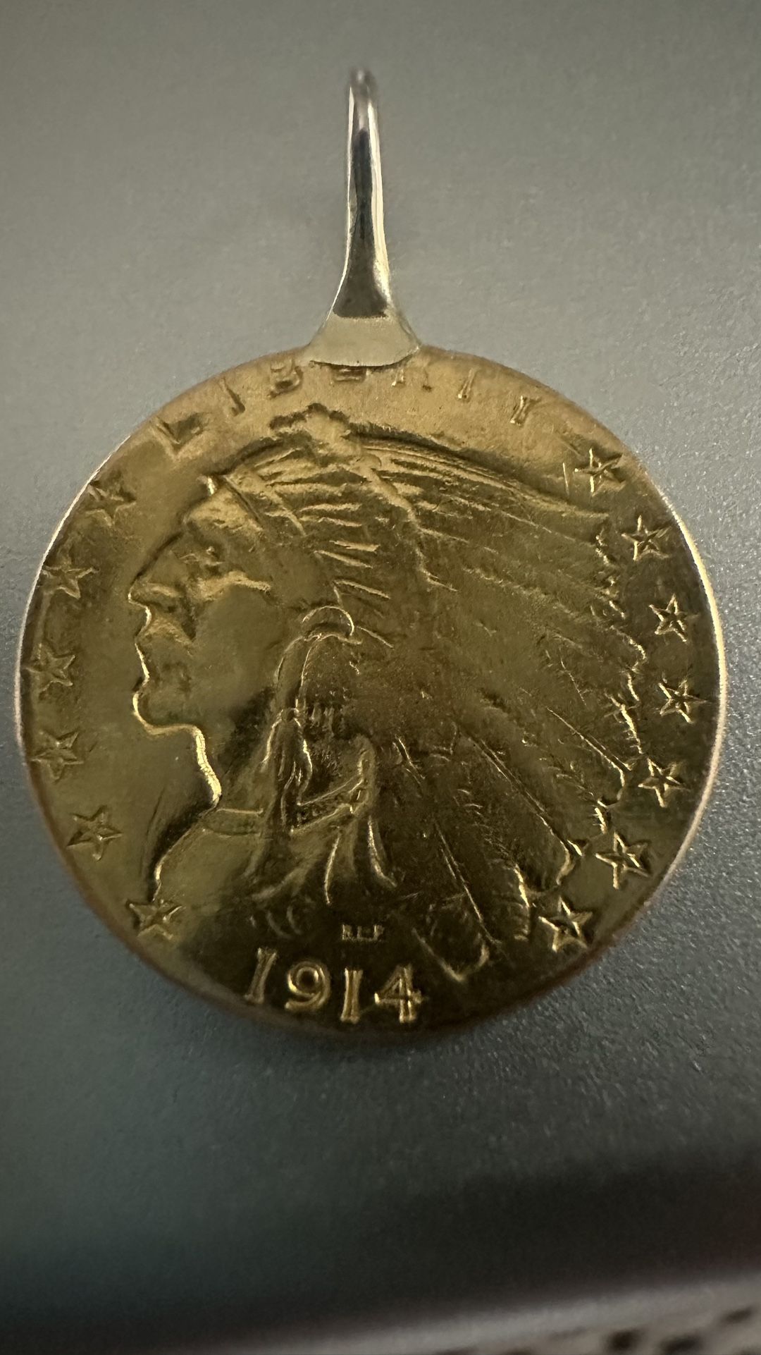 1914 2 1/2. Dollar Gold Indian Head. 22 K
