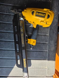 Dewalt D51844 Nail Gun