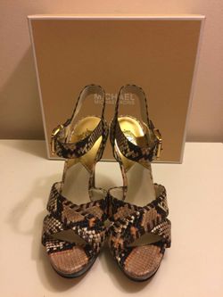 Early Valentine Sale Limited Time Only Michael Kors Size 7.5