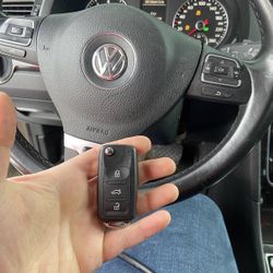 Volkswagen key fob Volkswagen Passat key fob Volkswagen Tiguan key fob Volkswagen Golf key fob
