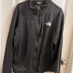 Men’s North Face coat