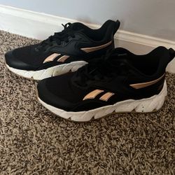 Reebok athletic shoes women’s size 7 1/2