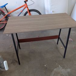 Desk/Table 4' x 2'