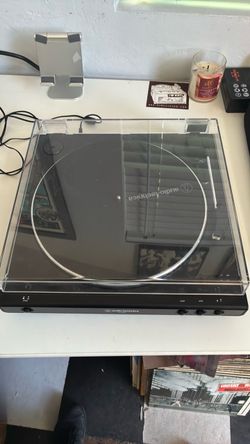 Audio Technica Turntable AT-LP60X