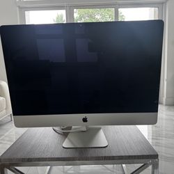 Apple 27” Thunderbolt Display (Model A1419) And Mouse