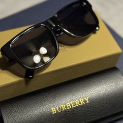 Burberry Sunglasses 