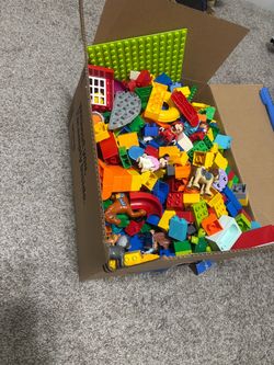 Large Lot of LEGO DUPLO Bricks and Figures