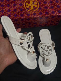 Women’s sandals