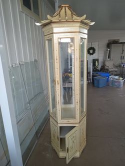 Vintage Japanese 🏯 Pagoda 3 Tier Glass Display  Case Approx. 80' Tall  2 Ft. Wide
