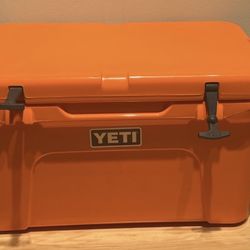 YETI Tundra 45 Cooler